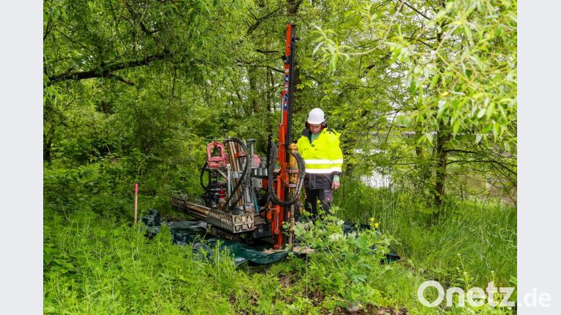 Die Tennet beginnt nun auch in Schwarzenfeld mit Probebohrungen zur Baugrunduntersuchung für den Ostbayernring. In Schwandorf (Bild) liefen die Maßnahmen bereits im Mai
. Bild: Hösamer