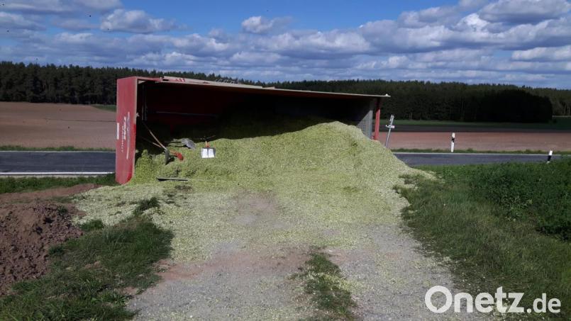 Unfall zwischen Elbart und Massenricht. Bild: Christina Rabenstein