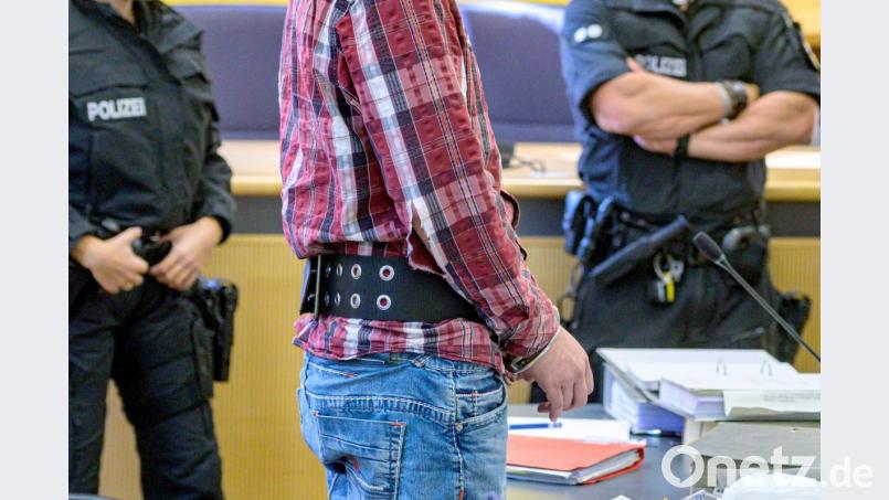 Der Angeklagten im Verhandlungssaal des Landgerichts. Bild: Armin Weigel/dpa