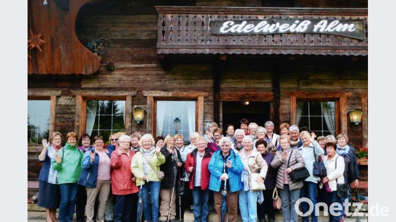 Auf der Edelweiß-Alm ließen sich die Frauen Kaiserschmarrn und Kasnocken als österreichische Spezialitäten schmecken. Bild: du