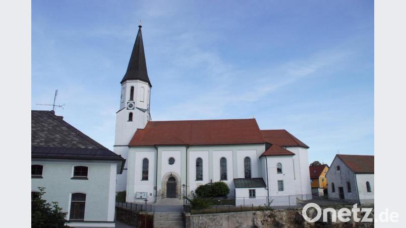 Die Schönseer Pfarrkirche ist dem Heiligen Wenzeslaus geweiht. Bild: mmj