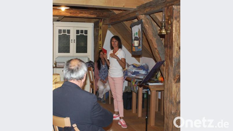 Ulrike Schuierer demonstrierte ihre Übungen aus dem Life-Kinetik-Kurs. Bild: pko
