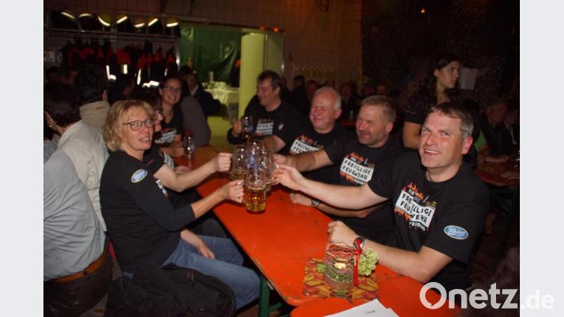 Ein Prosit auf das Herbstfest. Es war schon eine Übung für das 150-jährige Gründungsfest im kommenden Jahr. Bild: mmj