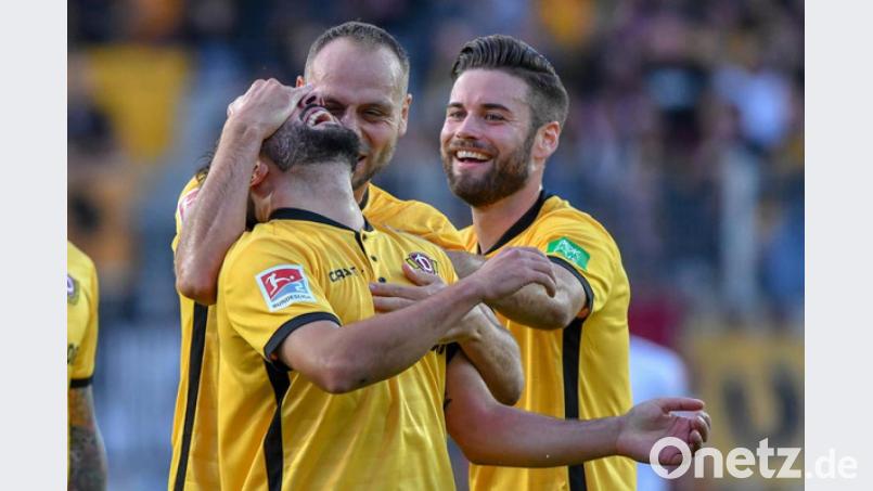 Ex-Regensburger Aias Aosman (links) traf in Regensburg immer besonders gerne. Auf den Offensivdribbler verzichtete Dresden freiwillig. Der Deutsch-Syrer spielt inzwischen bei Adana Demirspor. Bild: Armin Weigel/dpa