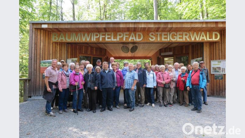 Herbert Kusche (links) und Josef Zaglmann (rechts) hatten den Tagesausflug nach Ebrach bestens organisiert. Bild: jzk