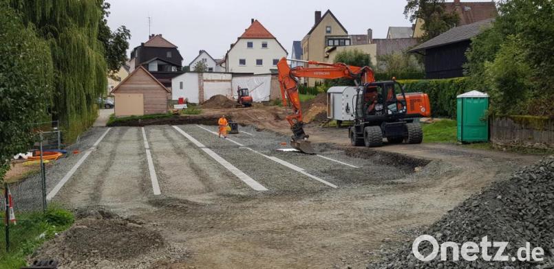Auf dem Gelände des Evangelischen Haus für Kinder Gottfried Sperl wird derzeit alles für die Containeranlage hergerichtet, die Ende Oktober bezugsfertig sein soll. Bild: dob