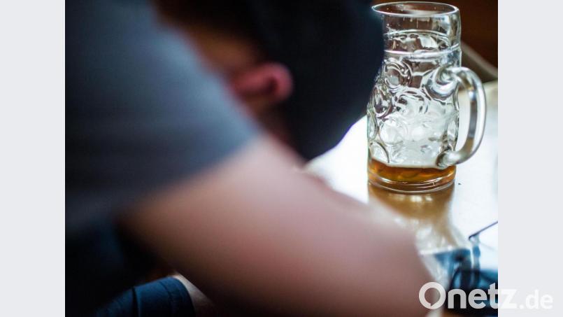 Ein Urteil des Oberlandesgerichts Frankfurt zum Thema Alkohol überrascht. Bild: Lino Mirgeler/dpa