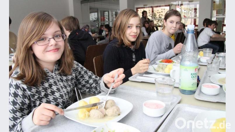 Das Essen in der neuen Mensa der Volksschule Schwarzenfeld soll altersgerecht sein, fordern die VG-Räte. Wer es liefert, ist noch offen. Bild: Hirsch