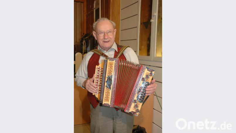 Das Repertoire von Johann Pecher (1915-2007) findet sich in der „Tirschenreuther Liedermappe Nr. 10“. Bild: exb