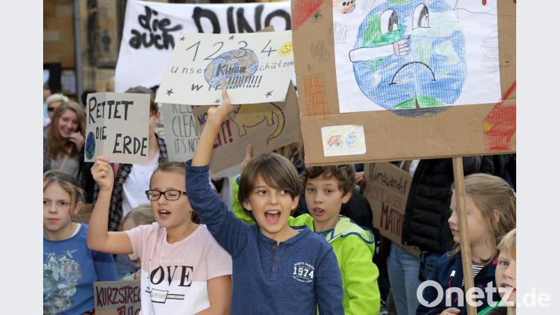 Den Kindern gehört die Zukunft; schon die Kleineren begreifen, worum es für sie und unseren Planeten geht. Bild: Wolfgang Steinbacher