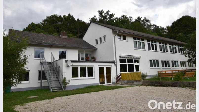 Das ehemaliges Schulhaus in Bachetsfeld wird seit 40 Jahren als arbeitstherapeutische Werkstatt genutzt. Bild: no