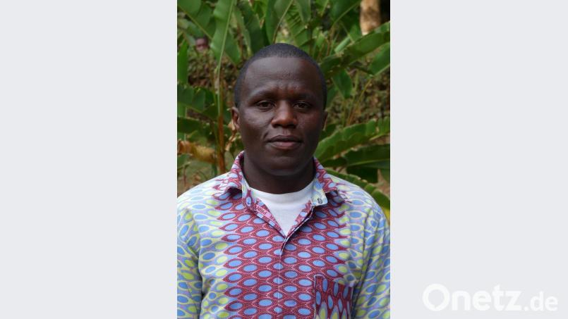 Godliving Lyimo kann Dank der Unterstützung aus Weiden ein weiteres Jahr an der "Lutheran Bible School Mwika" studieren. Bild: exb