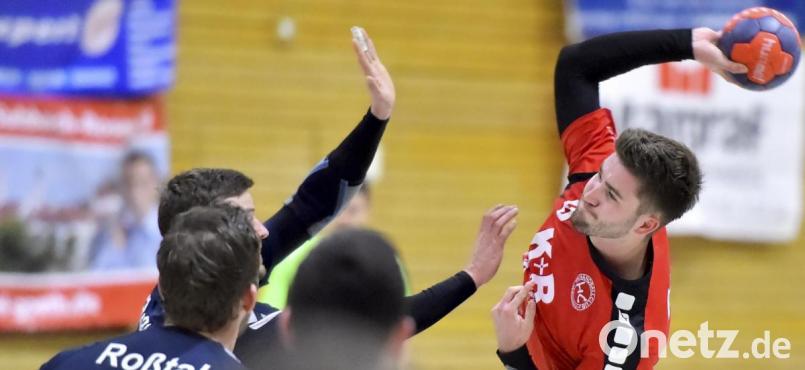 Mit den zum Saisonstart fehlenden Jonas Rohrbach (rechts), Patrick Klee und Marco Schmid tritt der HC Sulzbach in Altdorf an. Bild: cwh