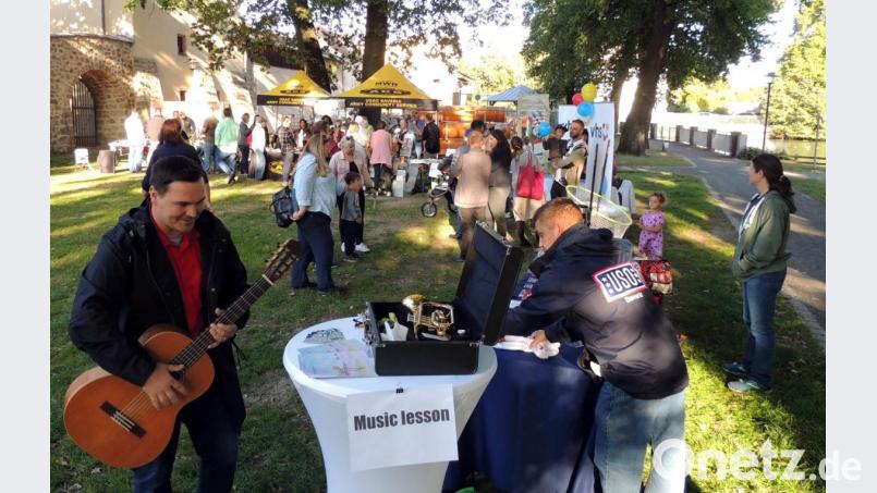 Beim „Meet and Greet“ im Stadtpark stellen örtliche Vereine und US-Organisationen ihr Angebot den amerikanischen Mitbürger vor. Bild: mor