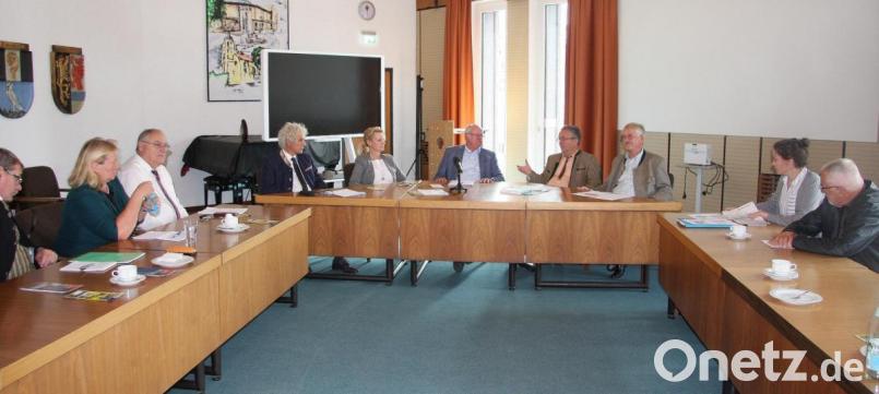 Die Rückblende auf den Nordgautag 2018 in Wiesau war durchwegs positiv. Mit der Bilanz im Rathaussaal endete das zuvor intern geführte OKB-Vorstandsgespräch in Wiesau. Bild: wro