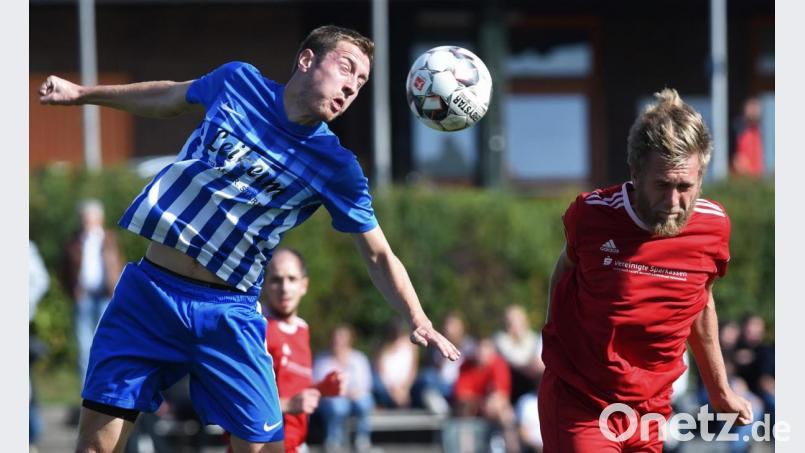 Nach dem klaren Sieg gegen den FC Tremmersdorf (Szene) geht es für Kreisliga-Spitzenreiter SpVgg Vohenstrauß zum FC Dießfurt. Bild: Büttner, Gerhard