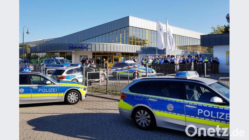 Das Düsseldorfer Rheinbad hatte im Sommer bundesweit für Schlagzeilen gesorgt, nachdem es dort nach Tumulten drei Mal zur Räumung kam. Bild: Gerhard Berger
