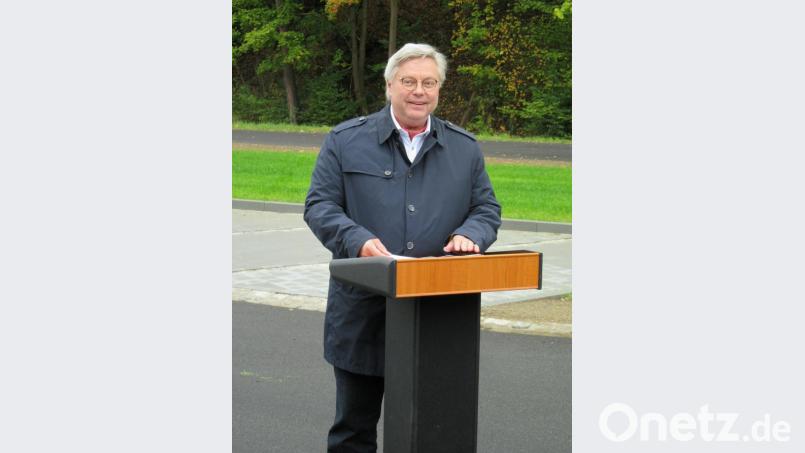 Wie Planer und Baubegleiter Ing. Josef Wolf (Bild) attestierten die Redner dem Bürgermeister und seinen Reuther Ratskollegen mit ihrer Entscheidung zukunftsorientierten Mut bewiesen zu haben. Bild: ang