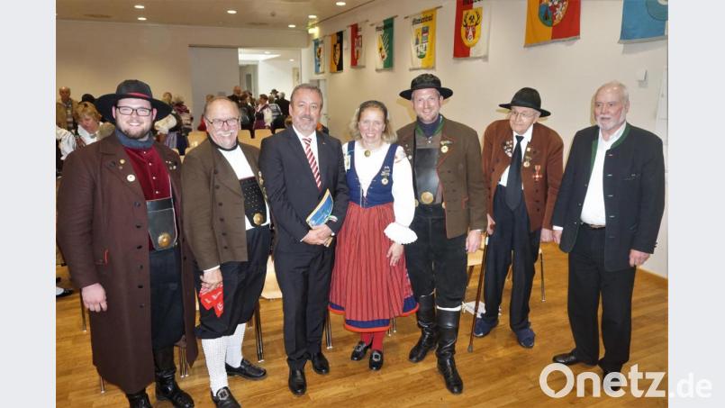 Ein umfangreiches Programm begleitete den Egerlandtag. Im Bild von links Alexander Stegmaier, Günther Wohlrab, Bernd Fabritius, Christina Diederichs, Volker Jobst, Monsignore Karl Wuchterl und Albrecht Schläger. Bild: fppp