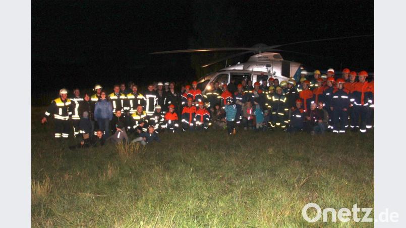 Die Landung eines Hubschraubers der Polizei-Hubschrauberstaffel aus Roth ist der Höhepunkt zum Abschluss. Bild: pi