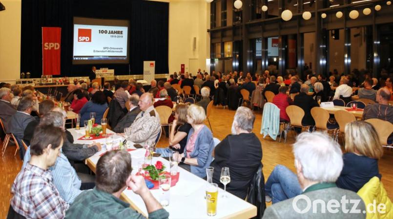 Ehrenabend zum 100-jährigen Bestehen des SPD-Ortsvereins Erbendorf. Bild: JOCHEN NEUMANN 
ERBENDORF