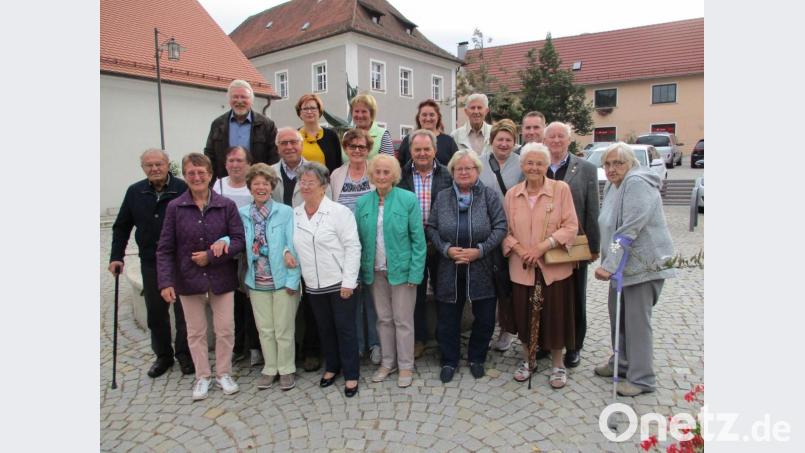Der Ausflug führte die Mitglieder der KAB Hl. Dreifaltigkeit nach Pielenhofen. Dort standen eine Messe und eine Klosterführung an. Bild: bra