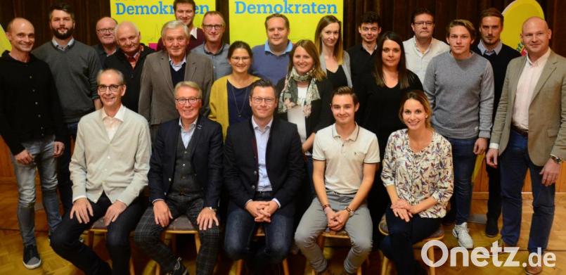 Die 31 Kandidaten der Weidener FDP für die Stadtratswahl am 5. März 2020. Bild: Kunz