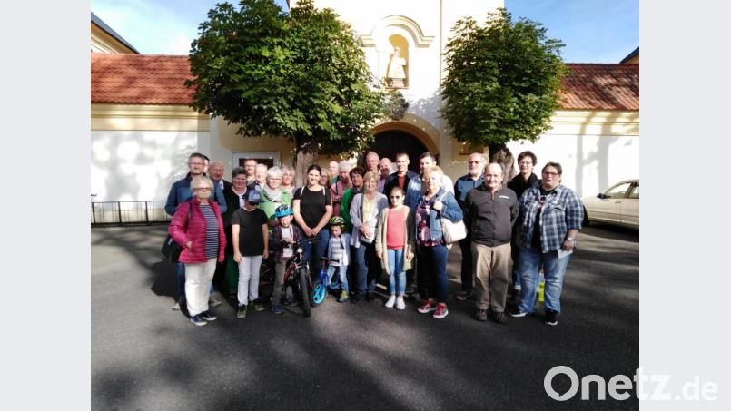 Auf Einladung der Frauen-Union Konnersreuth fand wieder eine Wallfahrt nach Maria Loreto statt. Höhepunkt war ein Festgottesdienst mit Pfarrseelsorger Pater Benedikt Leitmayr (Vierter von rechts). Bild: jr