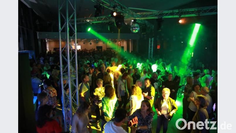 Bayern-1-Disco mit Jürgen "Kauli" Kaul in der Stadthalle. Bild: njn