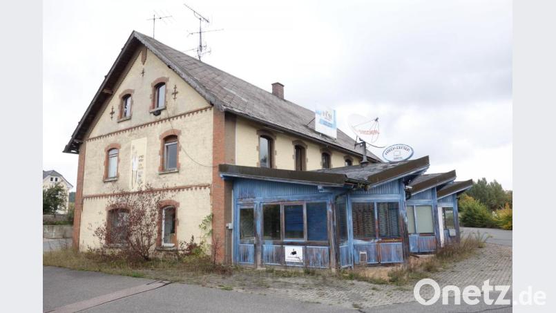 Das Gebäude des Trucker-Shops steht noch immer unweit des Alten Grenzübergangs. Allerdings als Leerstand und in einem renovierungsbedürftigen Zustand. Bild: fjo