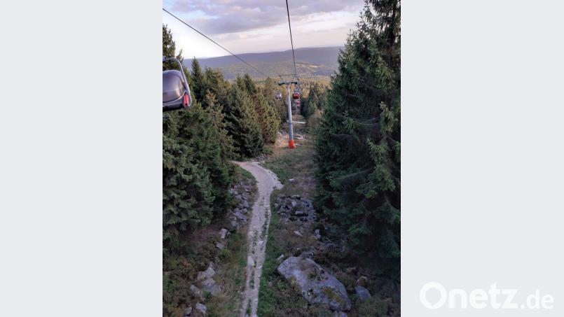 Unzählige Menschen haben in der Ochsenkopf-Seilbahn schon einen solchen Ausblick genossen. Bild: gis