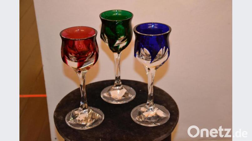 Die Römer in verschiedenen Farben sind von Luigi Colani designt und von der Annahütte gefertigt. Bild: Lowak