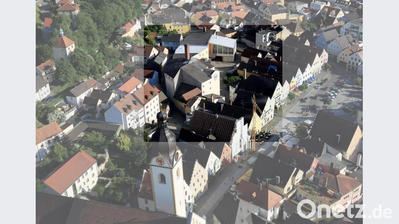 Die Zukunft des Schmidt-Bräu-Areals (hervorgehoben) war einmal mehr Stein des Anstoßes einer Debatte im Hauptausschuss. Bild: Götz