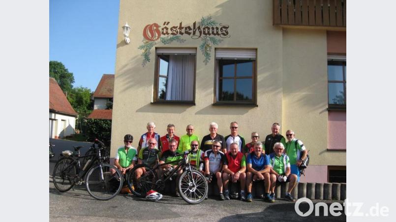 Die DJK-Herrensportler unternehmen jedes Jahr einen Radausflug. Bild: wat