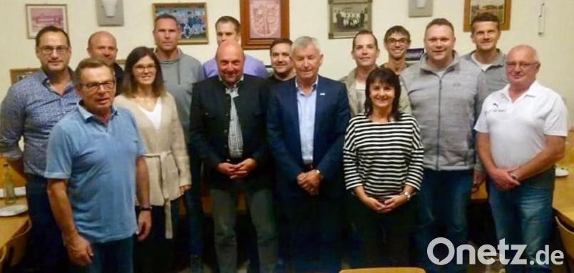 Ein offenes Ohr für die Vereine: Vertreter des BLSV-Kreisvorstands treffen sich mit den Klubs des südlichen Landkreises zum Sportlergespräch. Bild: lst