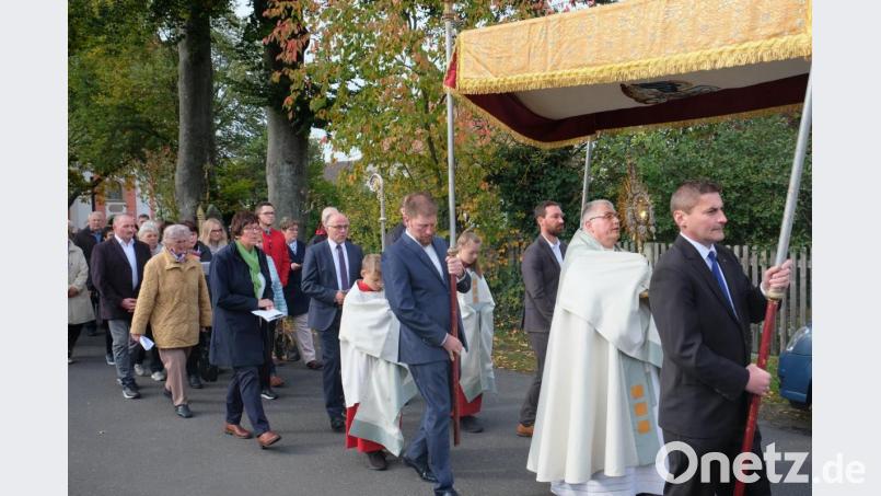 Dem Festgottesdienst folgt eine feierliche eucharistische Prozession um das Klosterdorf. Bild: do