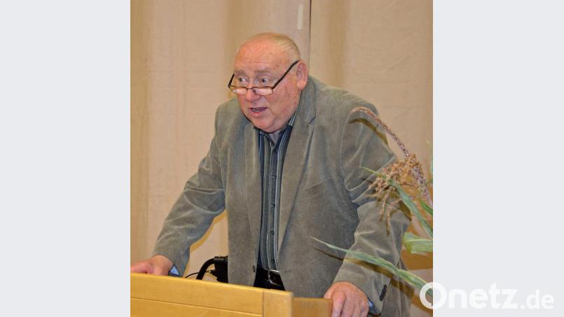 Georg Paulus war vor 60 Jahren Initiator und Gründungsmitglied des Sportclubs. Beim Kommersabend lässt der &quot;Schorsch&quot; in seiner Rede so manches Schmankerl der SCK-Geschichte lebendig werden. Bild: ü