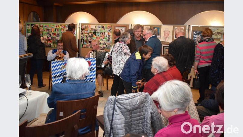 Überaus viele Besucher der Hommage ehrten mit ihrem Besuch das Werk von Franz Keck. Bild: bnr