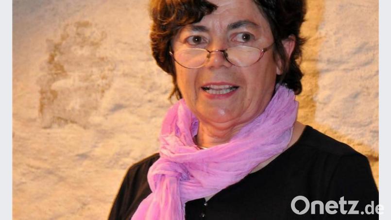 Mit unterhaltsamen Geschichten rundet Grete Pickl ihre Vorträge ab. Bild: rn