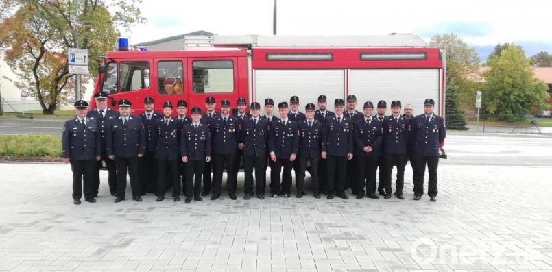 Ihre Einsatzfähigkeit stellten die Aktiven der Tirschenreuther Feuerwehr bei der Leistungsprüfung unter Beweis. Bild: Johannes Werner/exb