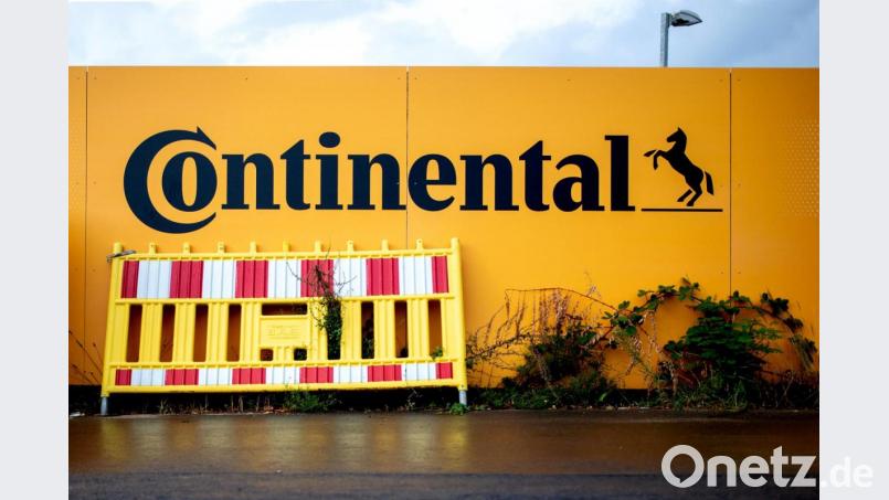 Eine Absperrung steht an der Baustelle der Konzernzentrale von Continental. Bild: Hauke-Christian Dittrich/dpa