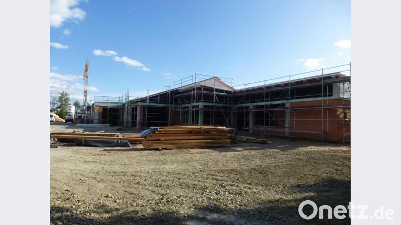 Das Nahversorgungszentrum nimmt langsam Gestalt an. Im Dezember soll Eröffnung sein. Bild: bk