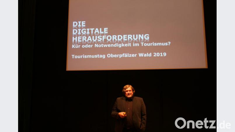 Markus Reimer, Innovationsexperte aus Furth im Wald, macht deutlich: Wir stecken mitten in der Digitalisierung – und sie ist umfassend. Bild: jrh