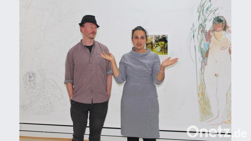 Kai Klahre und Fatma Güdü sprechen über die Basilika, ihre Übernachtung in der Fronfeste und den Grund für die bemalten Wände. Bild: dwi
