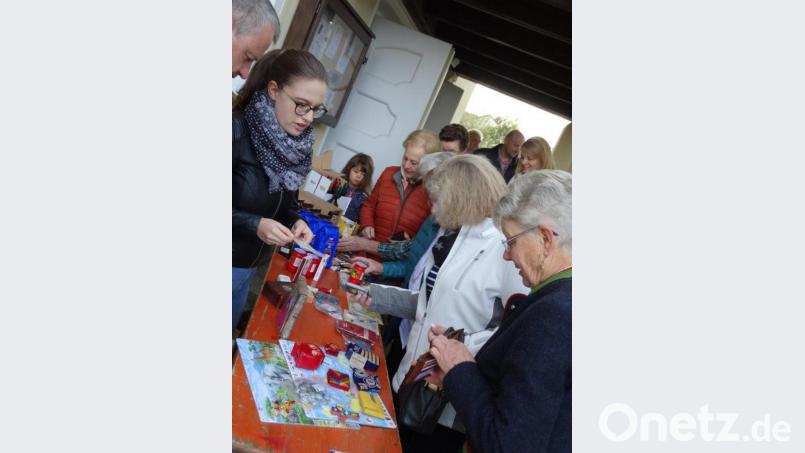 Die Sachen aus dem Eine-Welt-Handel waren heiß begehrt. Bild: twg