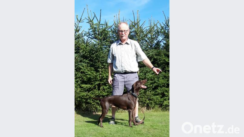 Werner Reichenberger hat seine Ora wirklich gut erzogen. Bild: gis