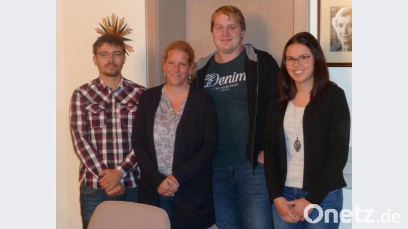 Stefan Holler (von links), Alexandra Schmid, Johannes Irlbacher und Jana Hummer verstärken den Pool der städtischen Mitarbeiter. Bild: Portner