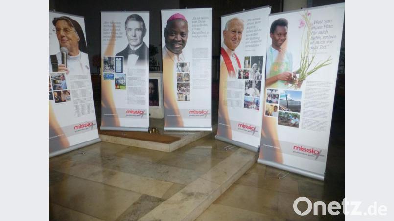 Von Missio Aachen stammt die Wanderausstellung, die in der Heilig-Geist-Kirche in Neuhaus zu sehen ist. Bild: hos