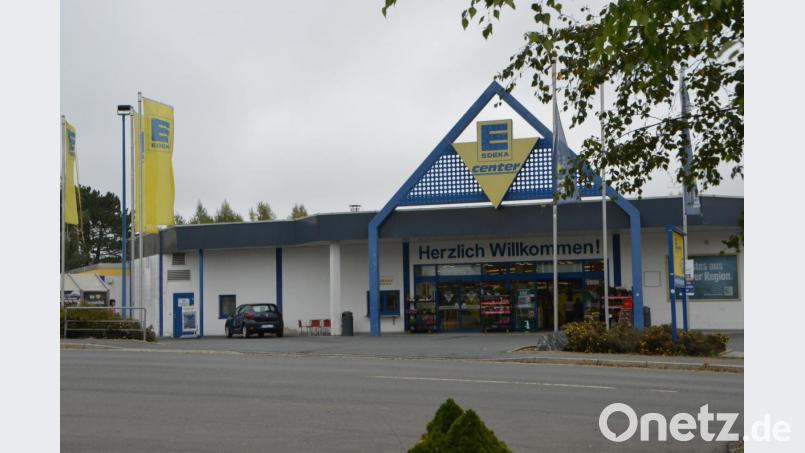 Dieses Bild ist bald Vergangenheit. Im Frühjahr wird der Markt an der Altenstadter Straße abgerissen und an selber Stelle neu errichtet. Bild: dob