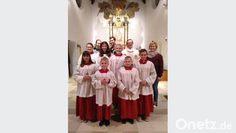 Die Hüttener Messdiener bekommen künftig Unterstützung von zwei neuen Ministranten. Bild: myd